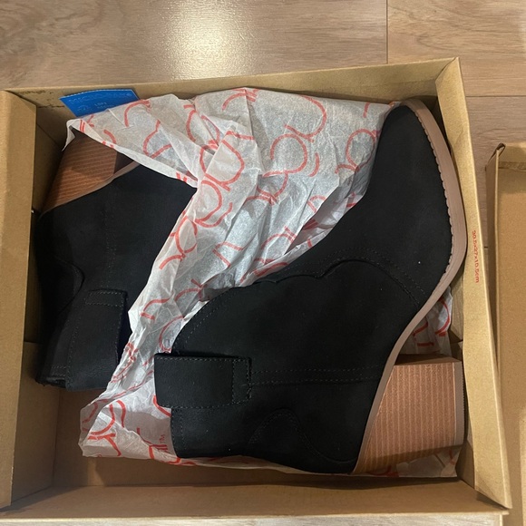 Sugar ,Black shoes , size 7.5 -NWT - Picture 3 of 7